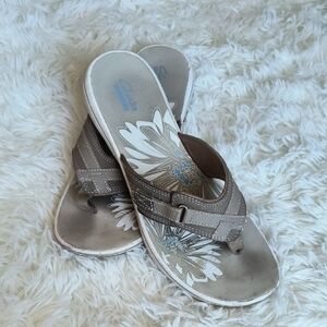 Clarks Women's Brown Floral Sandals